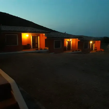 Agriturismo Arena Del Sol *